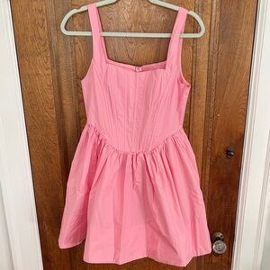 Pink Sleeveless Mini Dress - Classic Fit